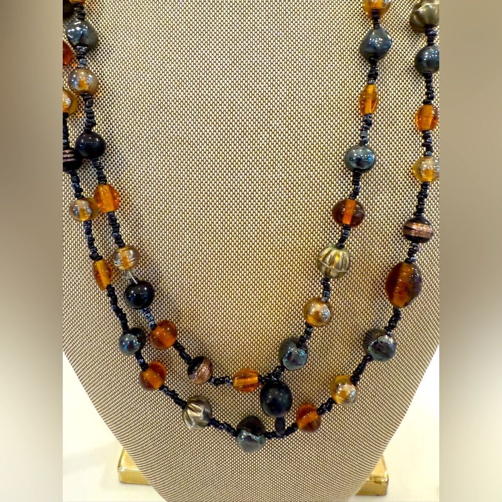 Elegant Multicolor Beaded Necklace
